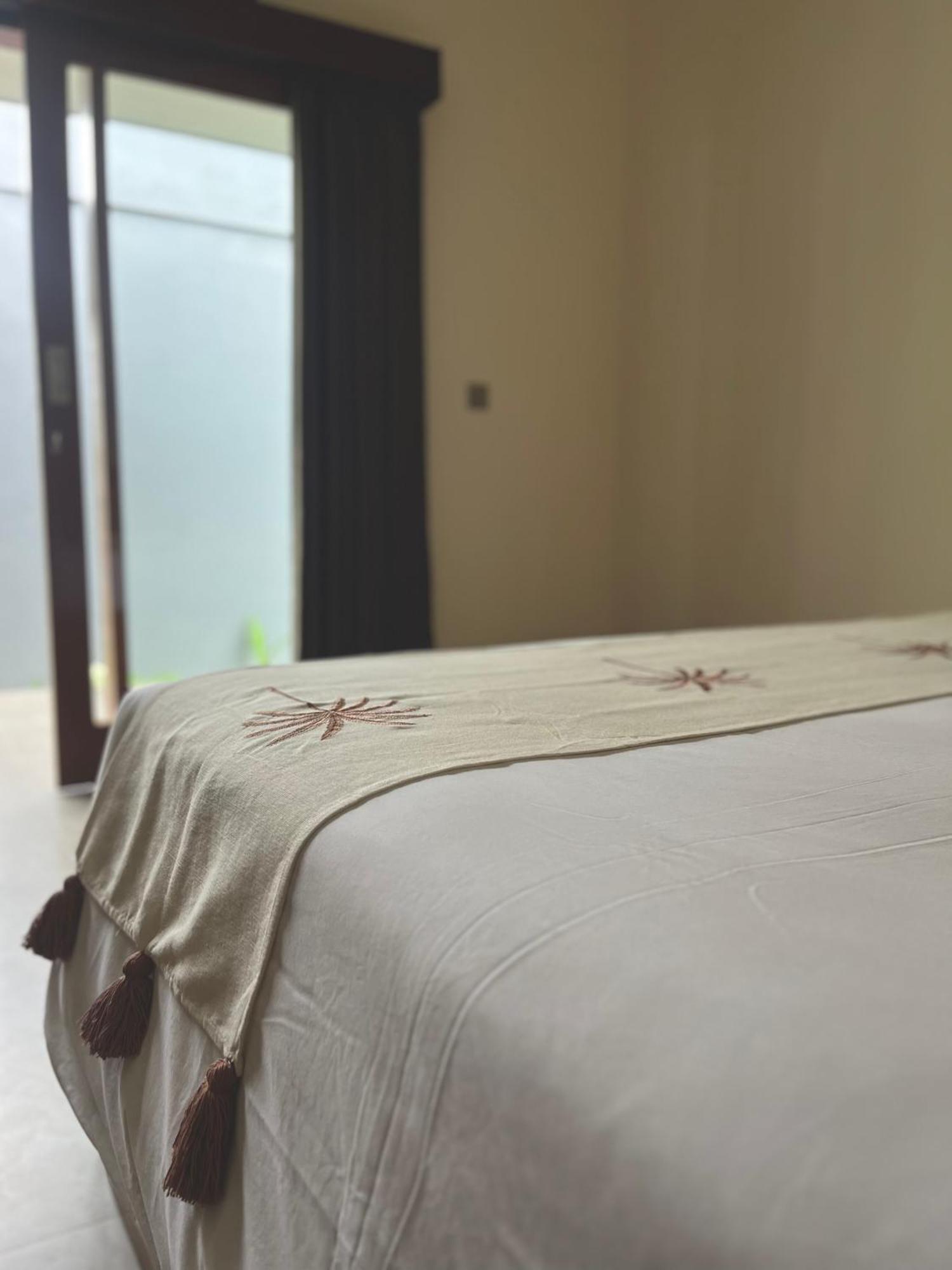 Tropical Almond Villa Uluwatu Exterior foto